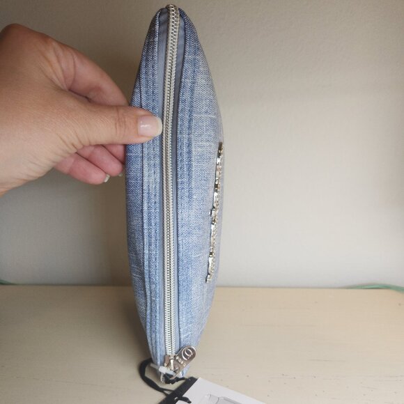 Bebe- NWT-Travel Bag with mini sized bottles! - Picture 3 of 9